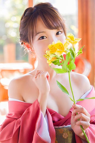  郁美